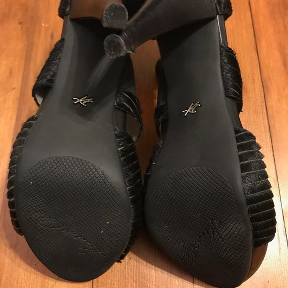 Kenneth Cole Black Zip-up Peep Toe Heels 9.5M - Picture 8 of 9